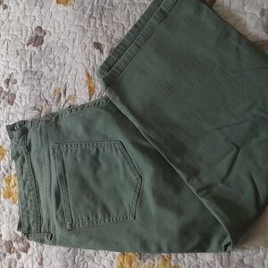 Nine West Olive Green Capri Pants